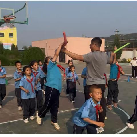 童趣飞扬 快乐运动 ‍  ——回龙小学2025年庆六一活动之趣味运动会