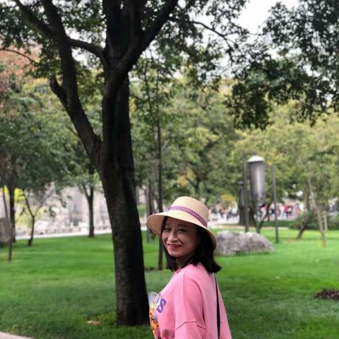 “享四月春光，沐家园书香”——延安市宝塔区第五幼儿园教师读书分享