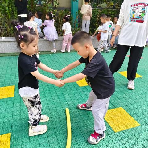 芽芽三班活泼可爱的禹美汐宝贝👧🏻