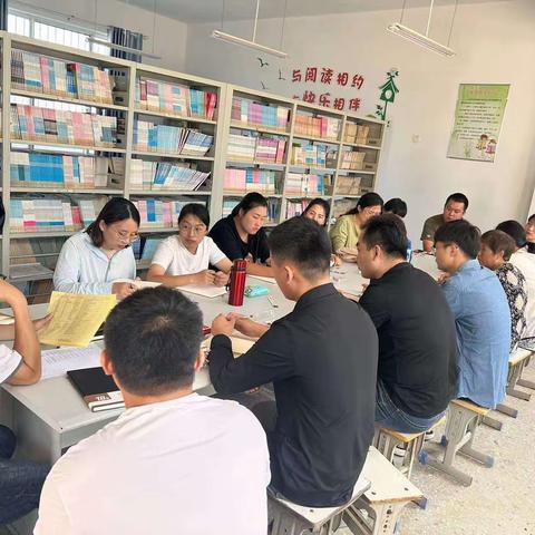 曹庄小学小学防震安全应急演练