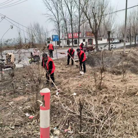 五里源乡烈杠营村义务清洁日活动