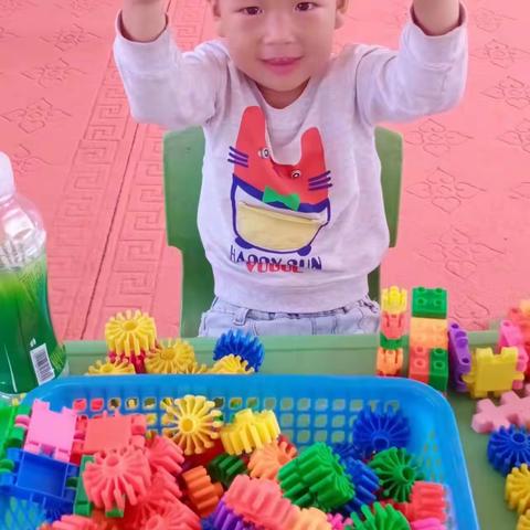 爱上幼儿园，快乐每一天——团辛庄幼儿园小班第一周