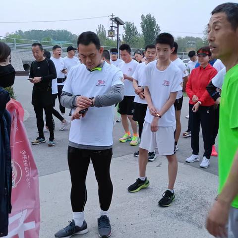 环滹沱河长跑 健康快乐——廉州镇社区教育中心举行“我运动、我健康、我快乐”环滹沱河长跑活动