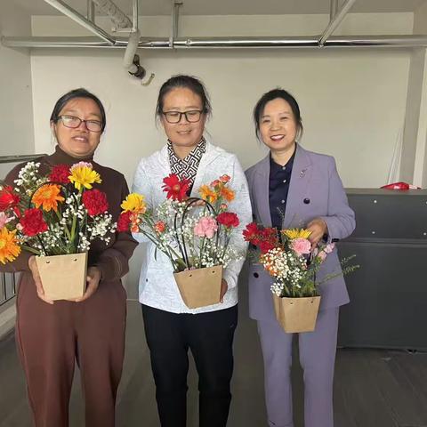 以花寄情，感恩母爱
