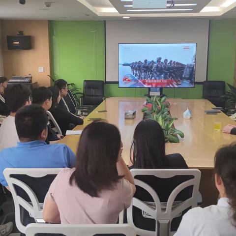 致敬历史，凝聚奋进力量——淮海755集中观看纪念中国人民抗日战争暨世界反法西斯战争胜利80周年大会直播