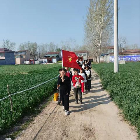清明寄哀思，献花祭英烈 ——马庄小学清明节追思活动