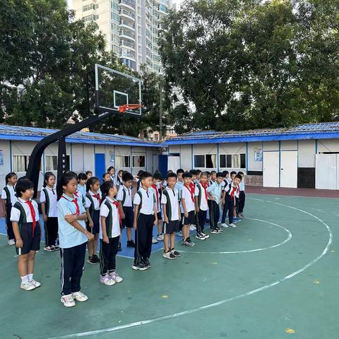 “体”会阳光，“育”人身心 三亚市实验小学体育组第四周公开课及教研活动