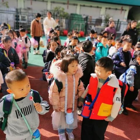 萌芽幼儿园“寻找秋末初冬景色”之郊游篇