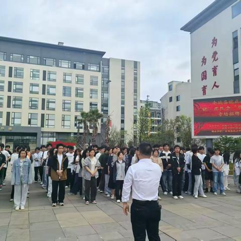 “就”在民企  “职”向未来， ‍南城县职业中等专业学校 专场招聘会圆满举行