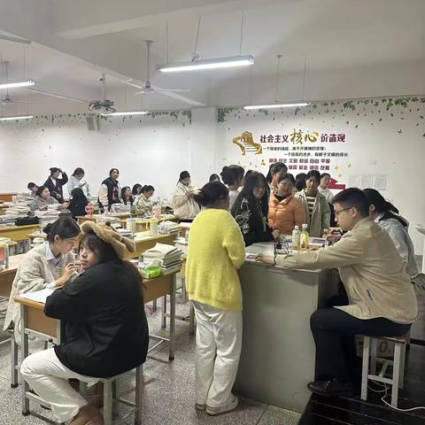 反诈知识进校园，银警携手筑防线