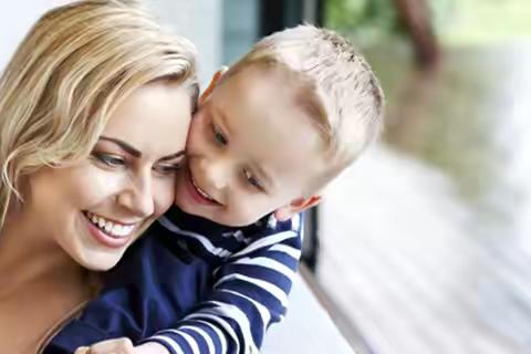 爸爸妈妈，谢谢你们，送我一份【百万宝贝】，为我建立了360°全面的健康保障！