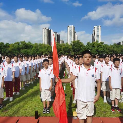 以军训之名，赴青春之约；709军训军训，最闪亮的青春！