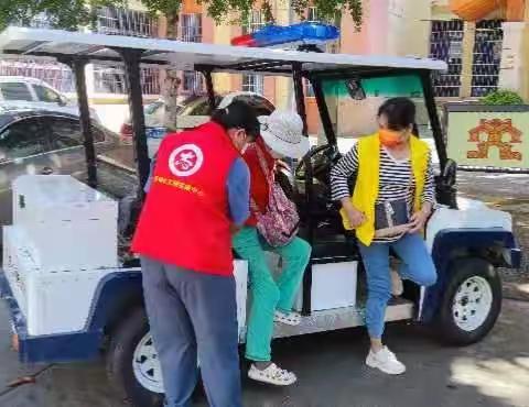 群众之事无小事 当好居民“贴心人”
