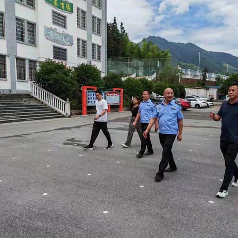 构筑食品安全“防火墙”，撑起健康“保护伞”———英将小学接受开学季食品安全专项检查