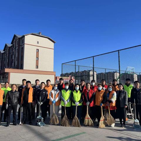 共筑共建同携手，社区环境换新颜——和龙市光明小学党支部党员进社区活动