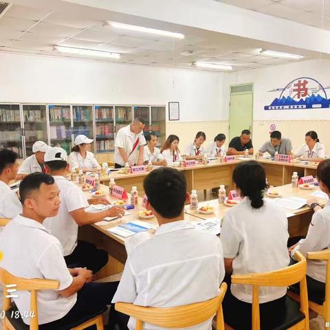 《共话宿舍生活，共建温馨家园——宿舍员工座谈会》