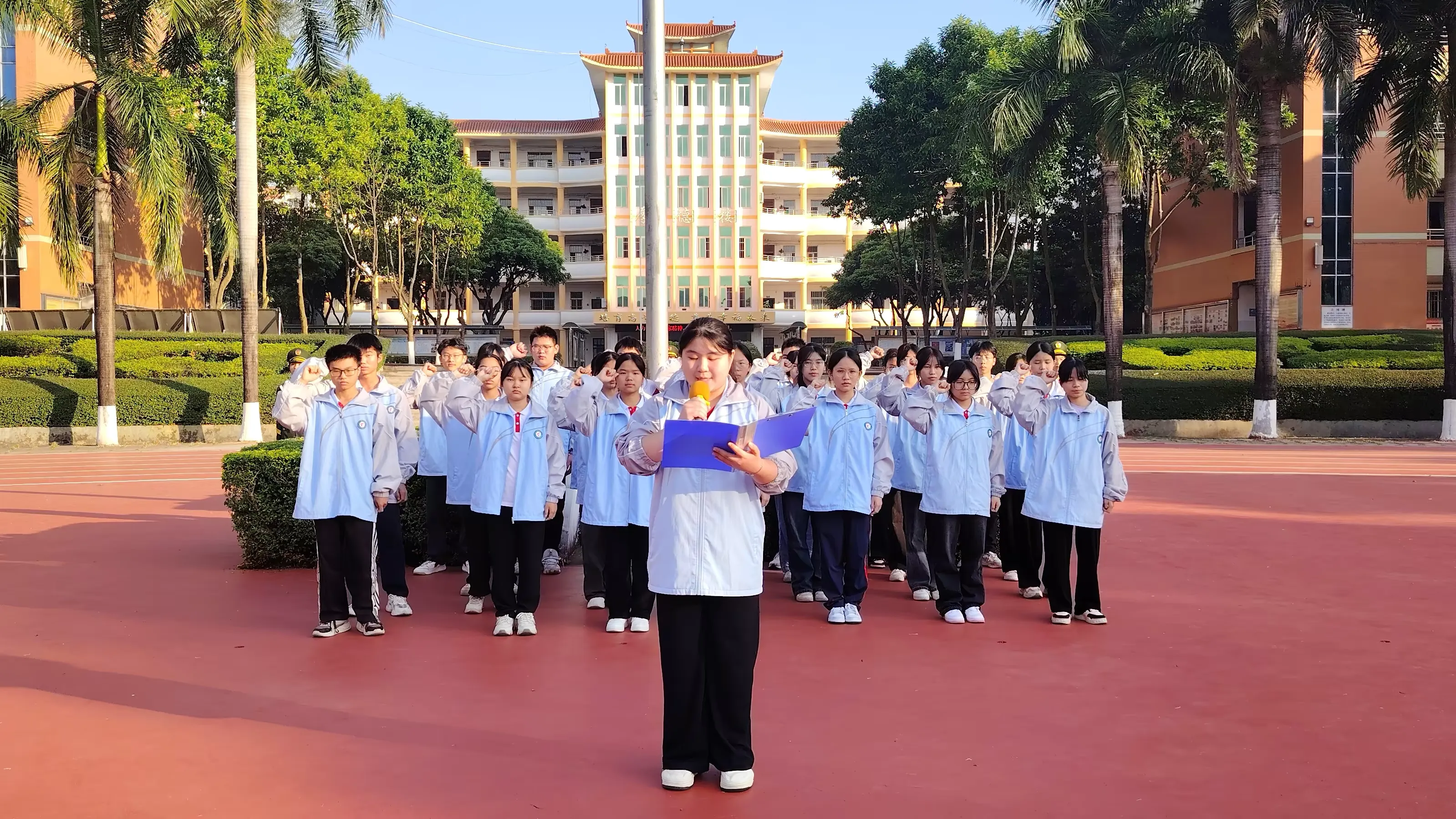 立德修身承道义,润物无声启未来