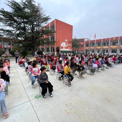 庆队日·诵经典 ‍中国少年先锋队穰东镇新铺中心小学大队建队日 入队仪式