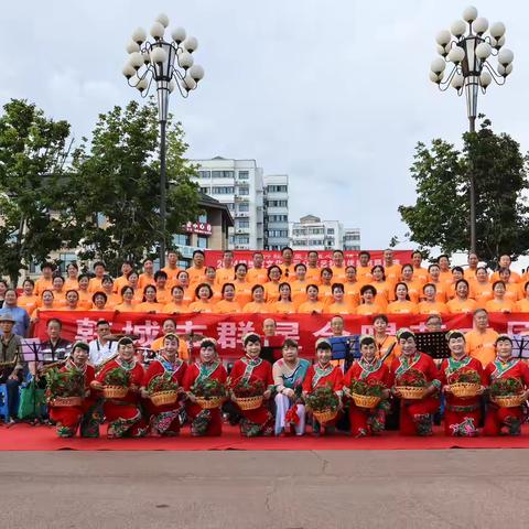 飞歌颂党 红歌唱响南湖 ——韩城市群星合唱艺术团激情广场第一站南湖开唱