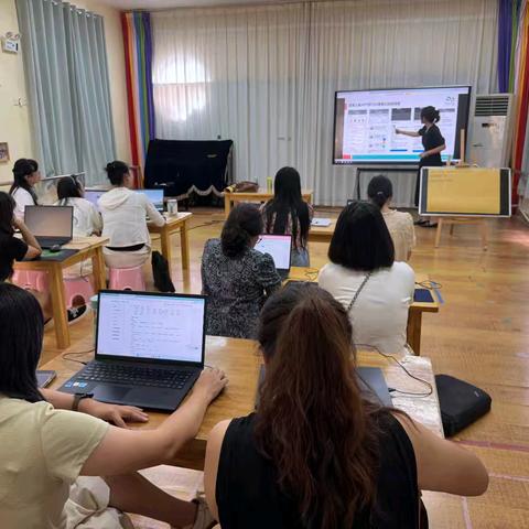 弘扬教育家精神，赋能科学评价——罗江区一幼(本部)开展“读懂儿童”平台专题培训