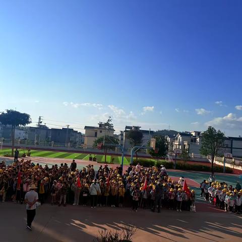 【徒步踏春  情暖塘子寨】马塘镇十里桥移民小学春游活动