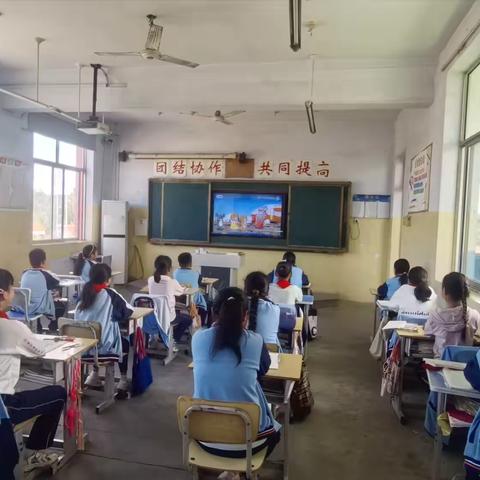 “爱路护路，安全‘童’行”——想家峪小学铁路安全知识宣传活动