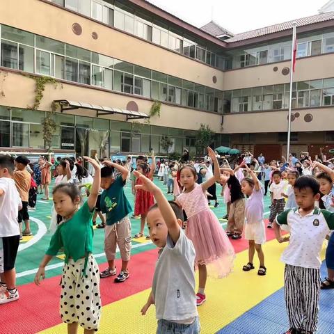 【巩义市中原西路幼儿园】幼小衔接系列活动（三）——大班段 幼小衔接“藏”在一日生活里