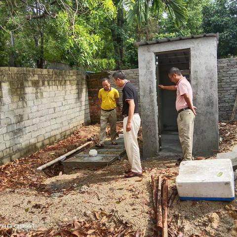 县住建局加强改厕督查 推进改厕进度