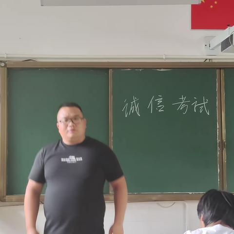 随着时间的推移，暑假在向我们招手，期末考试也已经提上日程。