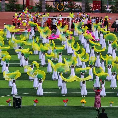 东浦小学开展“牢记党的教导，争做强国少年”为主题的“六一”国际儿童节暨第四届七彩艺体节活动纪实