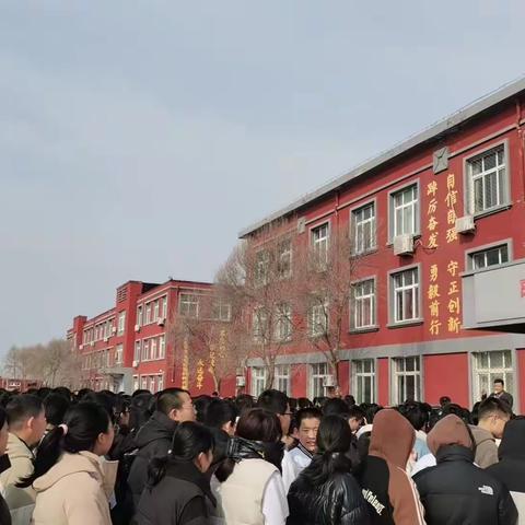 青县第四中学“法治宣传进校园”活动