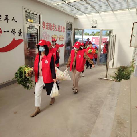 重阳真情浓  传承敬老风 莱芜区张家洼街道北王善村开展爱心包水饺 情暖幸福院活动