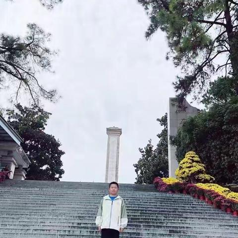 敬党爱国：传承红色基因，凝聚奋进力量