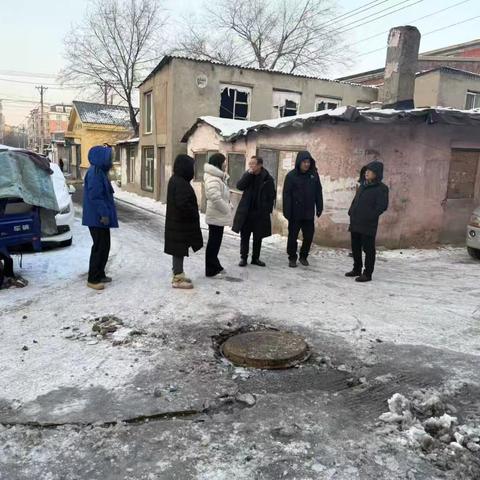 不惧严寒修管线 齐心协力保民生——通天街道抢修供水管线