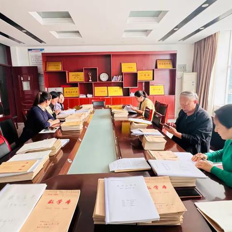 抓教学常规检查　促教学质量提升—杜郎口镇中心小学常规检查