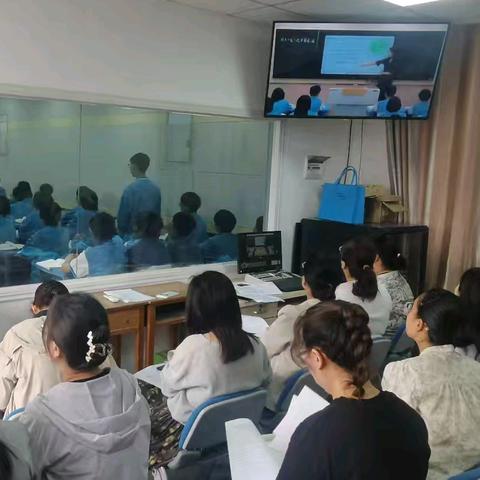 匠心研思展风采，以教促学绽芳华——亢村镇一中青年教师精品汇报课活动