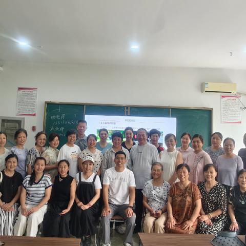 《开课啦！汉江老年大学手机摄影学员喜迎新学期》