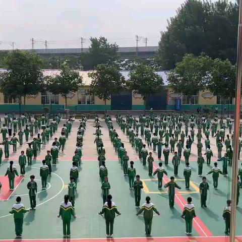 绳舞飞扬，跃动校园
