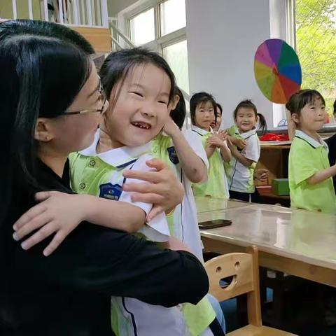 爱在日常，感恩有你——鸡泽县幼儿园母亲节亲子活动