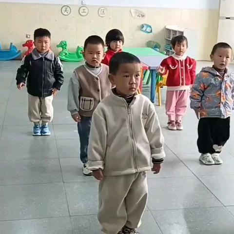 【杨庄幼儿园小班第九周活动纪实】