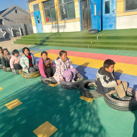 “玩转轮胎”——赵寨子镇中心幼儿园倪堂分园大班持续观察记录