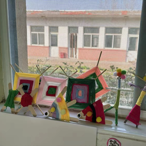 杨倩倩： “编玩编乐”——赵寨子镇中心幼儿园倪堂分园中班美工区持续观察记录 ‍ ‍