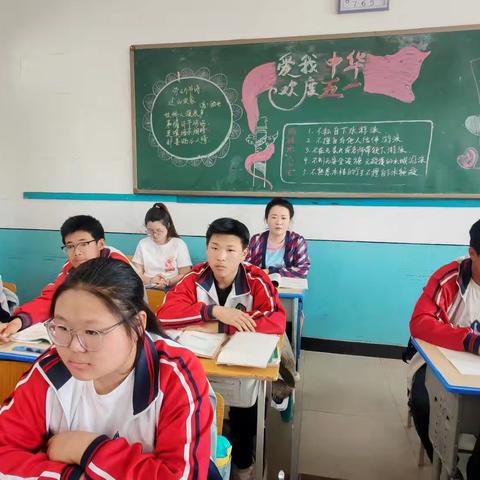 教研深耕课堂 赋能质量提升 穆棱市教师进修校教研员莅临我校开展听评课指导活动