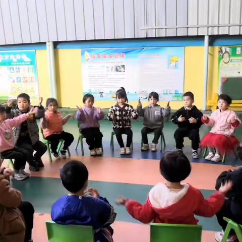 感恩节 ——记童话双语幼儿园感恩节小活动