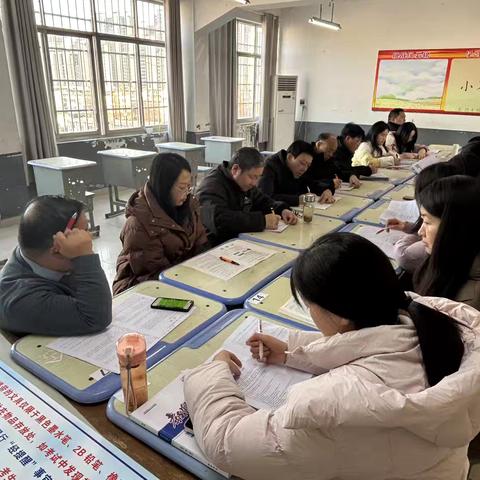 专家引领明方向，教研深耕绽芳华——信阳二高语文组开展分年级专题教研活动