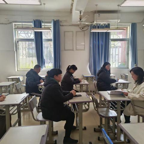 初中部语文组召开新学期教研会