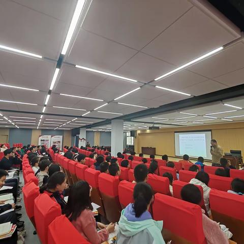 合肥工大附中开展2024届九年级语文中考讲座活动