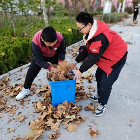 全环境立德树人杨安镇杠子李小学——《劳动实践教育  消除安全隐患》主题实践活动