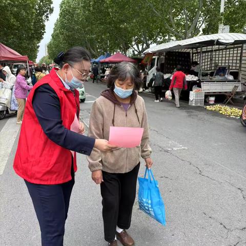 高新区支行积极参与“反洗钱”宣传