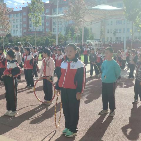 落实课后服务 赢得“双减”未来——和政县龙泉小学呼啦圈社团